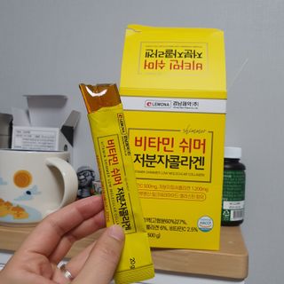 자연에온 경남제약 비타민 쉬머 저분자콜라겐 20g x 30포 — 4점을 준 리뷰어가 2021년 12월 올린 사용 사진