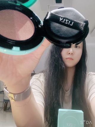 리즐리 씨슬릭 톤업 쿨링 쿠션 15g — 4점을 준 리뷰어가 2021년 7월 올린 사용 사진