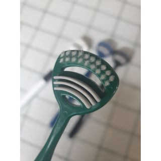 크리오 클리어스 혀백태제거 구취관리 혀클리너 — 5점을 준 리뷰어가 2021년 3월 올린 사용 사진