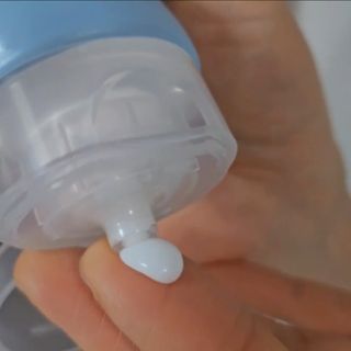 나우 [리브엠]피부 속부터 겹겹이, 촘촘하게! 워터핏8중 수분착붙 크림 — 5점을 준 리뷰어가 2024년 12월 올린 사용 사진