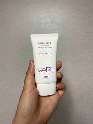 바르셀 톤업 무기자차 자외선차단제 순한 선크림 인텐시브 선 젠 50ml — 5점을 준 리뷰어가 2021년 11월 올린 사용 사진