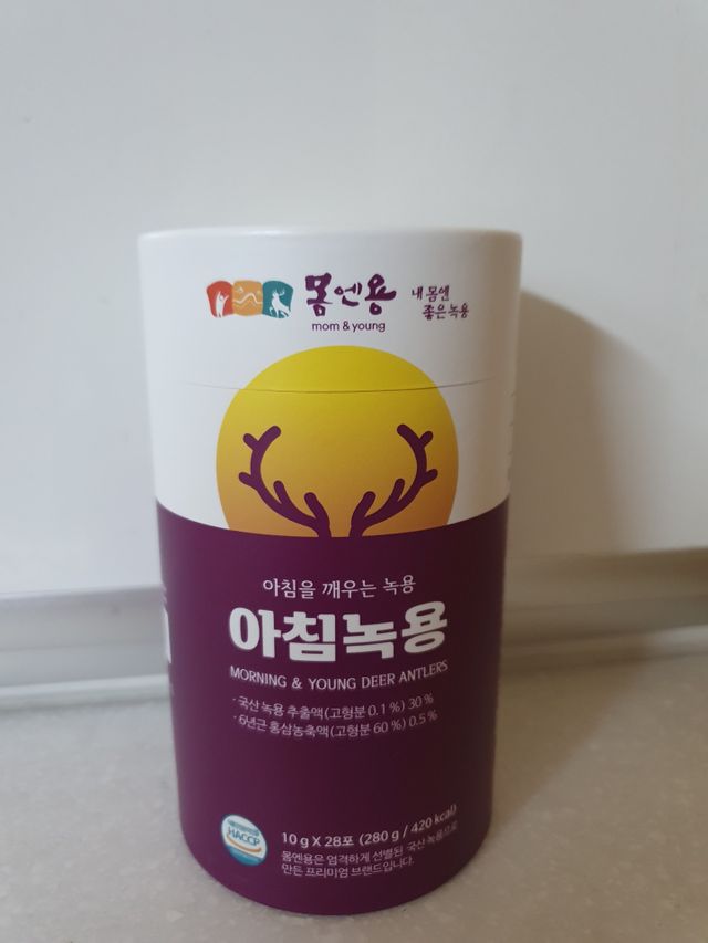 [몸엔용] 전국 이마트 런칭 신상, 아침을 깨우는 녹용 아침녹용 10g x 28포 리뷰 사진
