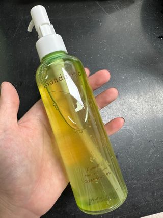 스킨큐어 산다화 순한 클렌징 동백 오일 200ml — 4점을 준 리뷰어가 2023년 4월 올린 사용 사진