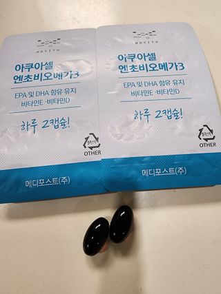 메디포스트 모비타 아쿠아셀 엔초비오메가3 60캡슐 — 5점을 준 리뷰어가 2022년 12월 올린 사용 사진