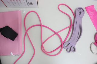마이웨잇 심으뜸 홈트밴드세트 홈짐 여자홈트레이닝기구 운동용고무밴드 — 5점을 준 리뷰어가 2021년 7월 올린 사용 사진