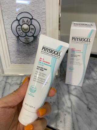 피지오겔 레드수딩 시카밸런스 크림 50ml — 5점을 준 리뷰어가 2022년 4월 올린 사용 사진