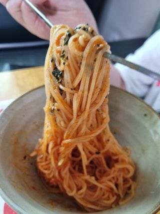 [한면원] 비빔국수 2인분 — 5점을 준 리뷰어가 2022년 8월 올린 사용 사진