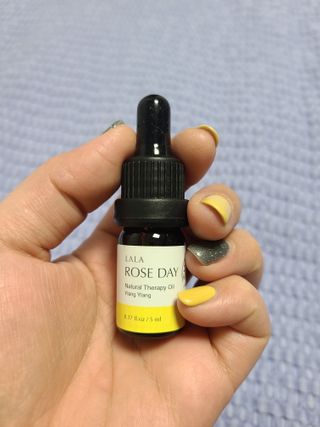 라라로즈데이 시즌2 천연 아로마오일 Y존 케어 속옷향수 이너퍼퓸 5ml  여성의 자존감을 UP시키자 — 5점을 준 리뷰어가 2021년 10월 올린 사용 사진