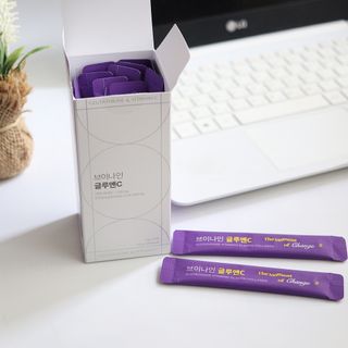 브이나인 글루타치온 비타민C 콜라겐 세라마이드 14포 1BOX — 5점을 준 리뷰어가 2022년 8월 올린 사용 사진