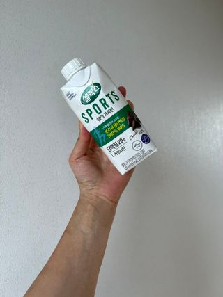 셀렉스스포츠 셀렉스 스포츠 드링크 초콜릿 _ 330ml x 12팩 — 5점을 준 리뷰어가 2021년 11월 올린 사용 사진