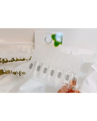 유니베르소 산소앰플 7일 집중케어 앰플 — 5점을 준 리뷰어가 2021년 4월 올린 사용 사진
