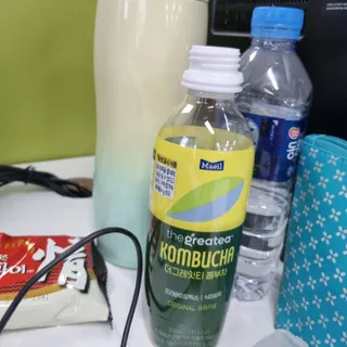 더그레잇티 콤부차 300ml *12개입 (오리지널 6개+베리리치 6개) — 5점을 준 리뷰어가 2022년 7월 올린 사용 사진