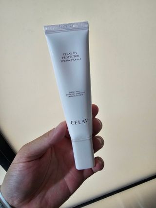 프리마인 선크림만 바꿨을 뿐인데 매일 물 2L챙겨먹고 기초케어 완벽하게 한 물빛피부 완성,셀라브UV프로텍터 — 5점을 준 리뷰어가 2023년 7월 올린 사용 사진