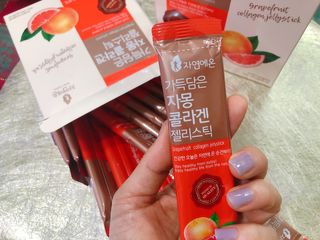 자연에온 가득담은 자몽 콜라겐 젤리스틱 2BOX — 5점을 준 리뷰어가 2020년 12월 올린 사용 사진