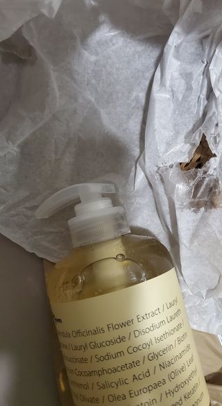 빅그린 안티 헤어로스 탈모 카렌듈라 바이옴 샴푸 500ml (지성두피용) — 5점을 준 리뷰어가 2022년 8월 올린 사용 사진
