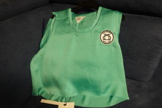 [스테이피플] SILKY SLEEVELESS LOGO TOP — 3점을 준 리뷰어가 2022년 6월 올린 사용 사진