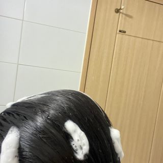 블룸비 거품 두피 샴푸 — 5점을 준 리뷰어가 2022년 9월 올린 사용 사진