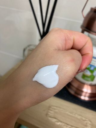 랑스레 매직피치 화이트닝 파워 화이트닝크림 — 5점을 준 리뷰어가 2021년 2월 올린 사용 사진