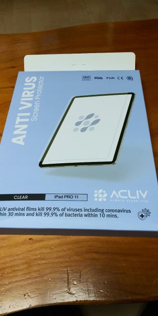 아클리브 Premium 항균 항바이러스 액정 보호필름(iPad) — 5점을 준 리뷰어가 2022년 9월 올린 사용 사진