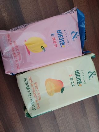 비타앤C 레몬맛, 망고맛 — 5점을 준 리뷰어가 2021년 4월 올린 사용 사진