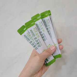 [이뮤니티플러스]우리아이 면역오키, 건강오키 _ 키즈오키 비타민초코홍삼 10포 1box — 5점을 준 리뷰어가 2022년 3월 올린 사용 사진