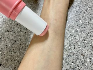 스킨큐어 산다화 카멜리아 안티 링클 멀티밤 — 1.5점을 준 리뷰어가 2023년 1월 올린 사용 사진
