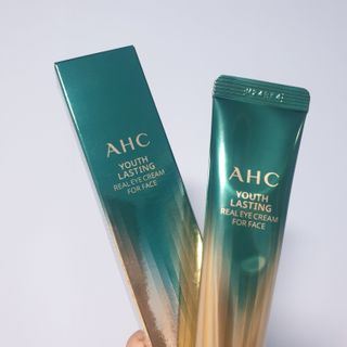 [NEW 탄력유턴 아이크림] AHC 유스 래스팅 리얼 아이크림 포 페이스 — 4점을 준 리뷰어가 2021년 3월 올린 사용 사진