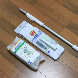 3M 스카치브라이트 재활용 PET 정전기청소포 대형 30매 (막대걸레 증정) — 5점을 준 리뷰어가 2023년 5월 올린 사용 사진
