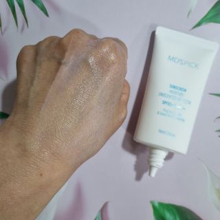 엠디스픽 무향자차 수분 선크림 PSF50+ PA++++ 50ml — 5점을 준 리뷰어가 2023년 3월 올린 사용 사진