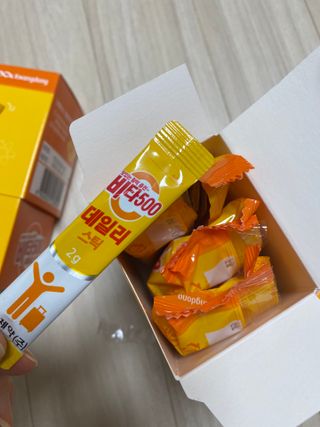 [광동제약] 비타500데일리스틱70포&굿즈3종 — 5점을 준 리뷰어가 2021년 10월 올린 사용 사진