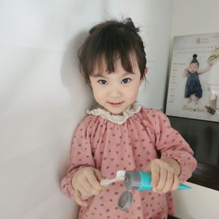 치과에서 쓰는 치약 _ 라벨제로 저불소 꼬마, 키즈, 유아, 베이비, 주니어 안전한 어린이치약 — 5점을 준 리뷰어가 2022년 12월 올린 사용 사진