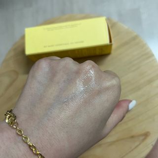 스킨큐어 산다화 비타민c 화이트닝 에센스 30ml — 5점을 준 리뷰어가 2022년 2월 올린 사용 사진