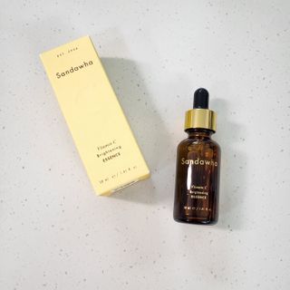 스킨큐어 산다화 비타민c 화이트닝 에센스 30ml — 4점을 준 리뷰어가 2022년 2월 올린 사용 사진