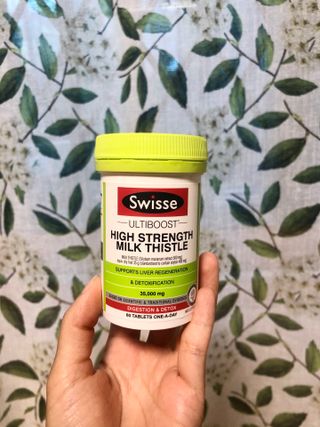 Swisse 스위스 고함량 밀크씨슬 35,000mg 60정 — 5점을 준 리뷰어가 2021년 11월 올린 사용 사진