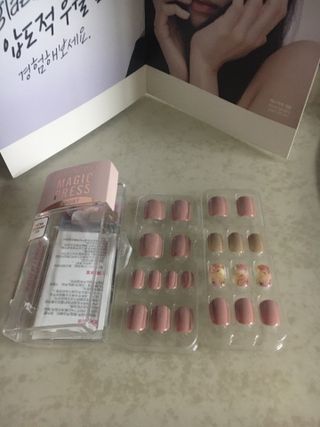 데싱디바 매직프레스 가을신상 숏 스퀘어_3종 중 택1 — 5점을 준 리뷰어가 2021년 9월 올린 사용 사진