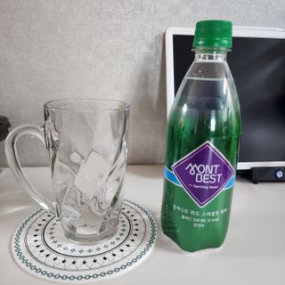 몽베스트 Montbest with Sparkling water Plain 20병 — 5점을 준 리뷰어가 2022년 12월 올린 사용 사진