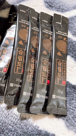 프리마인 자체 기업부설 연구소에서 찾아낸 건강한 수면의 비밀.  슬립토 플러스 30포 — 4점을 준 리뷰어가 2021년 10월 올린 사용 사진