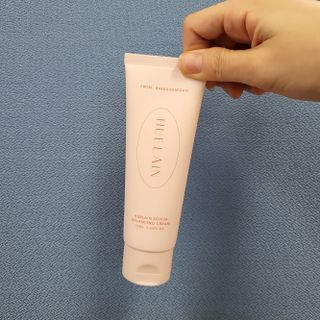 [휴랑] 오미자 2,000알로 피부 생기를 채워주는 밸런싱 크림 — 5점을 준 리뷰어가 2021년 11월 올린 사용 사진