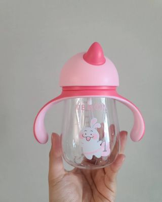유비맘 트라이탄 코니빨대컵_컬러 랜덤 발송 — 4점을 준 리뷰어가 2020년 12월 올린 사용 사진