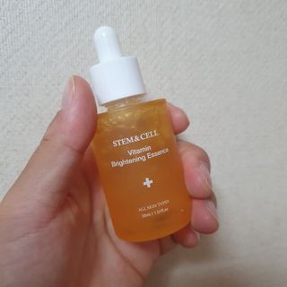 체르엠 스템앤셀 비타민 브라이트닝 에센스 30ml 1개 — 5점을 준 리뷰어가 2021년 9월 올린 사용 사진