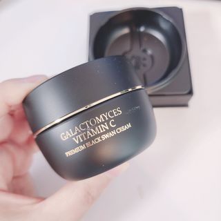 오투에니원 갈락토미세스 비타민 C 프리미엄 블랙스완 크림 50g — 5점을 준 리뷰어가 2022년 12월 올린 사용 사진