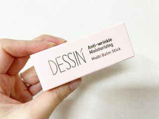 바르는뷰티 데생멀티밤 식물유래성분 97 저분자콜라겐 피부수분 미백 주름개선 멀티밤스틱 — 5점을 준 리뷰어가 2021년 10월 올린 사용 사진