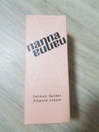 난나 살몬 스파이더 검버섯 미백 톤업 화이트닝 연어 앰플 크림 300ml 대용량 — 5점을 준 리뷰어가 2022년 8월 올린 사용 사진