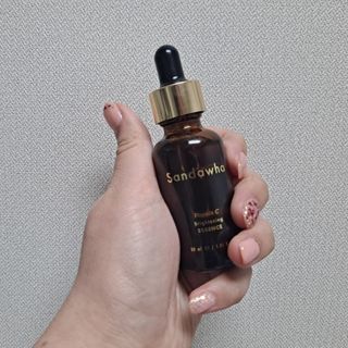 스킨큐어 산다화 비타민c 화이트닝 에센스 30ml — 5점을 준 리뷰어가 2021년 7월 올린 사용 사진