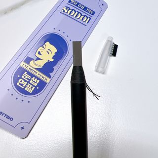 [MONDRAW] 몬드로우 POPBROW 크래용 아이브로우 색연필 타입 — 5점을 준 리뷰어가 2022년 4월 올린 사용 사진