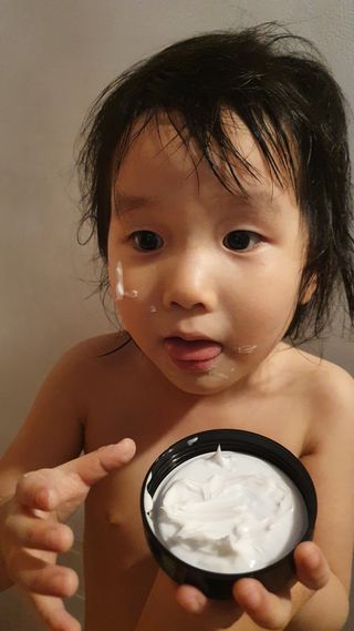 버텍스넘버원 버텍스 넘버원 햄프씨드오일 핸드밤, 바디크림 — 5점을 준 리뷰어가 2022년 3월 올린 사용 사진