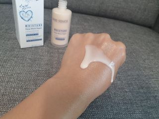 산수시 데포 세럼 수분 물광 비타민 에센스 50ml 기초화장품 — 4.5점을 준 리뷰어가 2021년 6월 올린 사용 사진