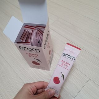 이롬 erom 타트체리 콜라겐 — 5점을 준 리뷰어가 2021년 3월 올린 사용 사진
