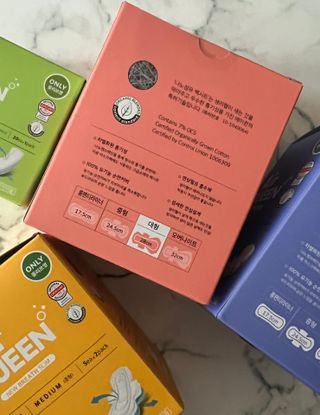 에어퀸 뉴브레스 유기농 생리대 4종 (팬티라이너 20P + 중형 10P + 대형 10P + 오버나이트 8P)_체험단 — 4점을 준 리뷰어가 2024년 8월 올린 사용 사진
