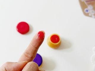 [후르디아] 올리브영 꿀과즙 립밤 2종 (블루베리/석류) — 4.5점을 준 리뷰어가 2022년 11월 올린 사용 사진
